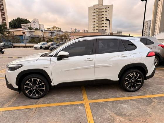 TOYOTA COROLLA CROSS 1.8 VVT-I HYBRID FLEX XRX CVT TOYOTA COROLLA CROSS 1.8 VVT-I HYBRID FLEX XRX CVT